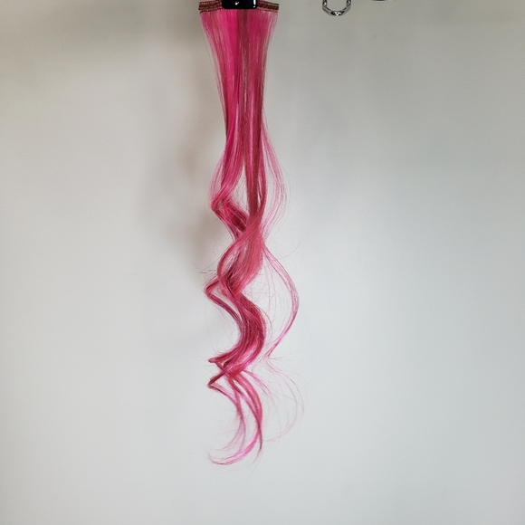 Euronext Pink Tape-In Human Hair Extensions - Picture 13 of 14